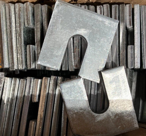 Galvanised steel horseshoe - 5,